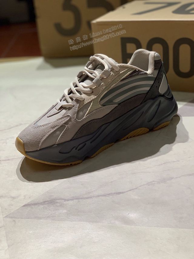 Adidas鞋 火山灰 阿迪達斯真標巴斯夫真爆 侃爺椰子700 Adidas椰子鞋 男女同款  hdx13261